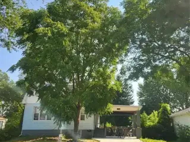 For Rent 3 Bedroom House Windsor ON DS104972902