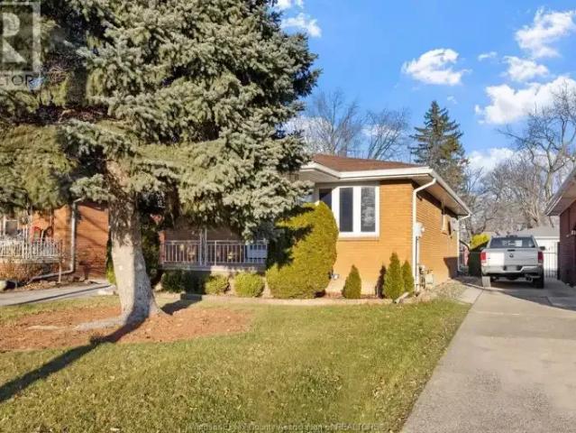 For Rent 3 Bedroom House Windsor ON DS105378472