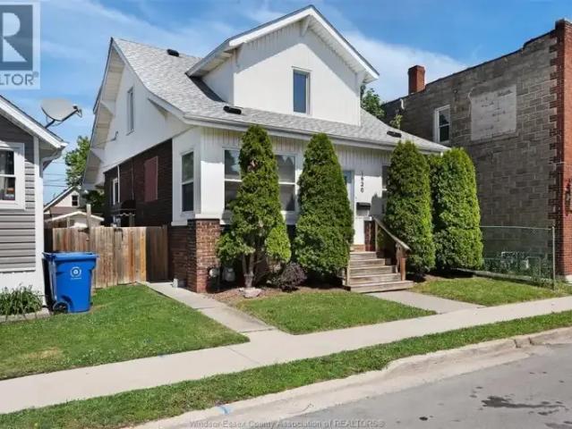 For Rent 3 Bedroom House Windsor ON DS105378585