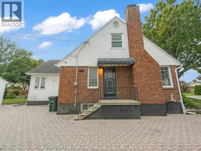 For Rent 3 Bedroom House Windsor ON DS105467365