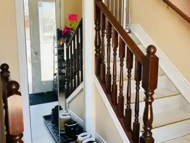For Rent 3 Bedroom House Windsor ON DS105505946
