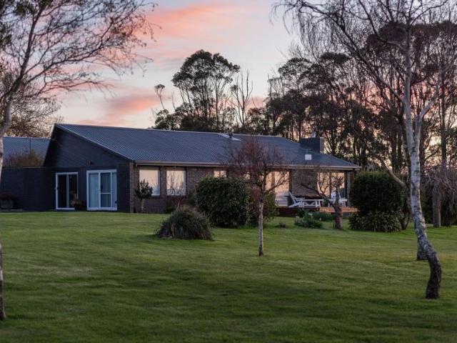 For Rent 3 Bedroom House WYNYARD TAS DS105489852