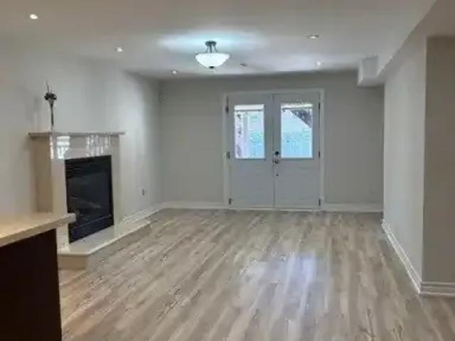 For Rent 3 Bedroom House Vaughan ON DS105505953