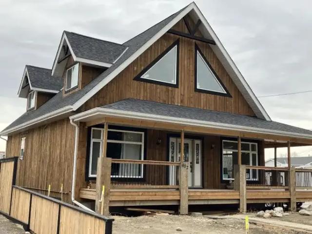 For Rent 3 Bedroom House Vulcan AB DS103424629