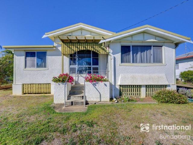 For Rent 3 Bedroom Home in Quiet Walkervale Street electricity and yard maintenance included