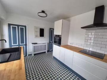 Unique 3 bedroom semi detached house for rent in Westhill Gard.
