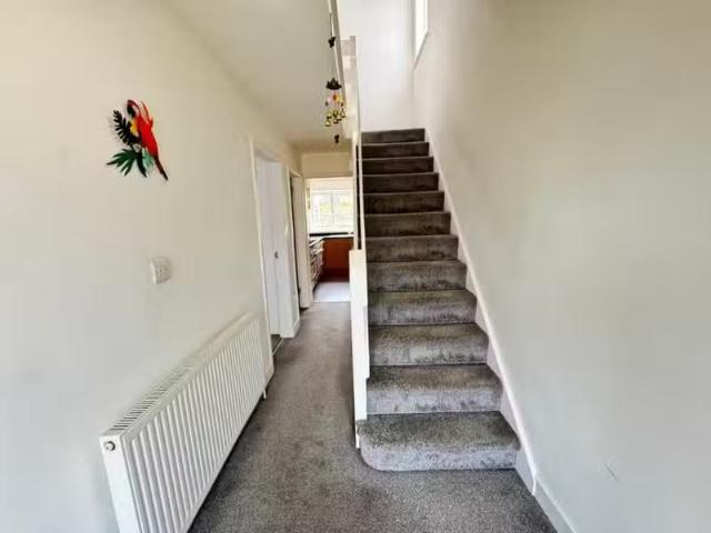 Rental! 3 bedroom semi detached house for rent in Hawkins Stre.
