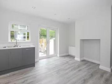 For Rent! 3 bedroom semi detached house for rent in Netherhall.
