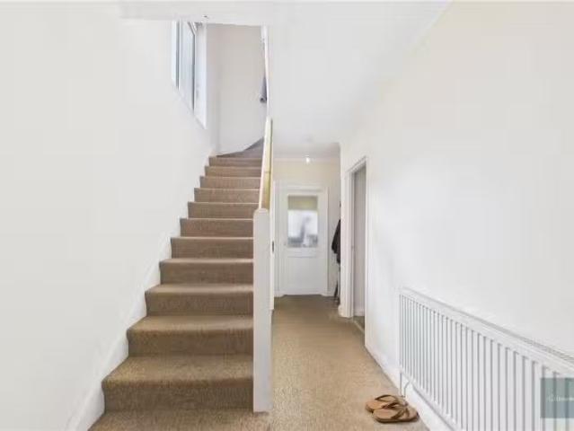 Rental! 3 bedroom semi detached house for rent in Southmead Ro.