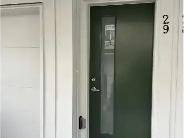For Rent 3 Bedroom Townhouse Maple Ridge BC DS103487547