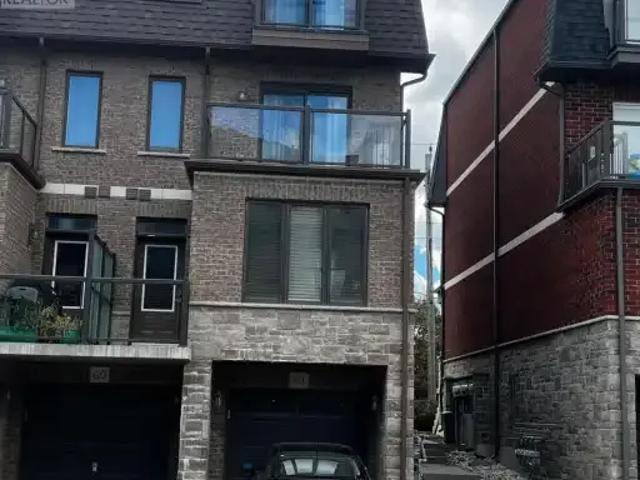 For Rent 3 Bedroom Townhouse Milton ON DS105467389