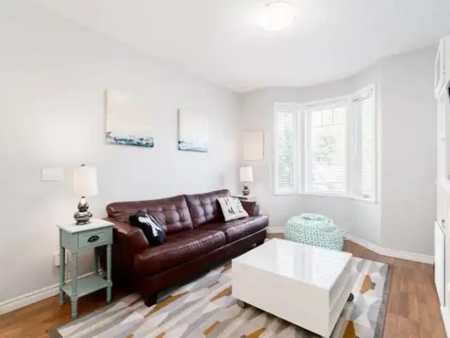 For Rent 3 Bedroom Townhouse Mission BC DS105601809