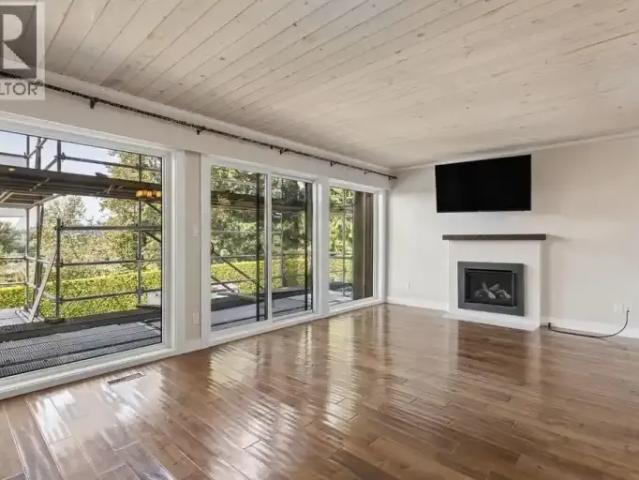 For Rent 3 Bedroom Townhouse North Vancouver BC DS105023402