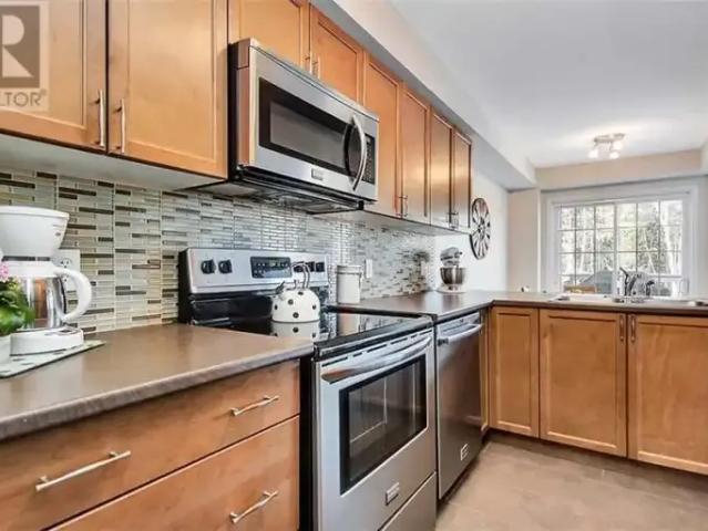 For Rent 3 Bedroom Townhouse Ottawa ON DS104142705