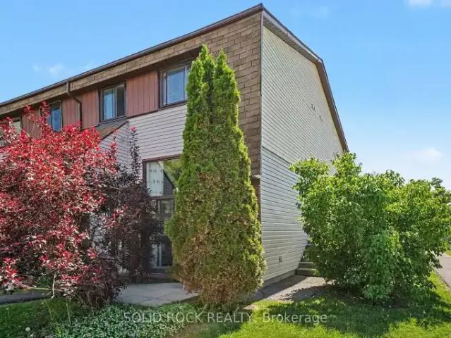 For Rent 3 Bedroom Townhouse Ottawa ON DS104179540