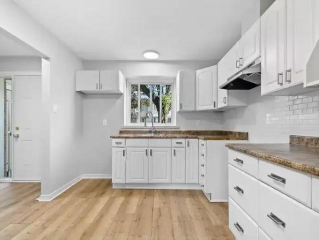 For Rent 3 Bedroom Townhouse Ottawa ON DS105087740