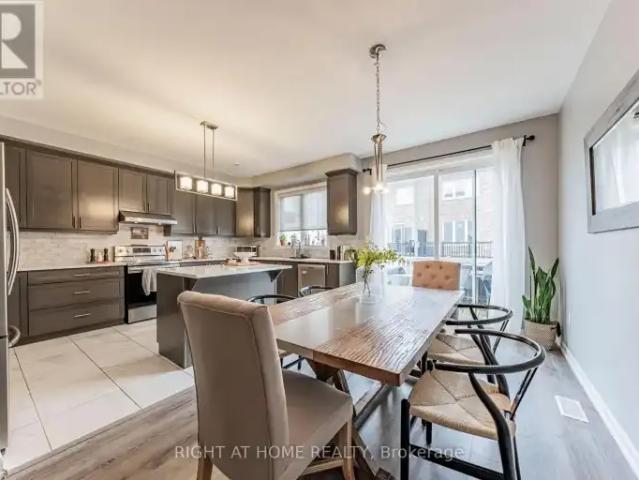 For Rent 3 Bedroom Townhouse Oakville ON DS105543584
