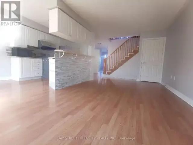 For Rent 3 Bedroom Townhouse Oakville ON DS103695261