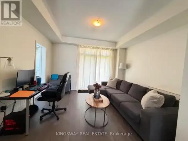 For Rent 3 Bedroom Townhouse Oakville ON DS103695263