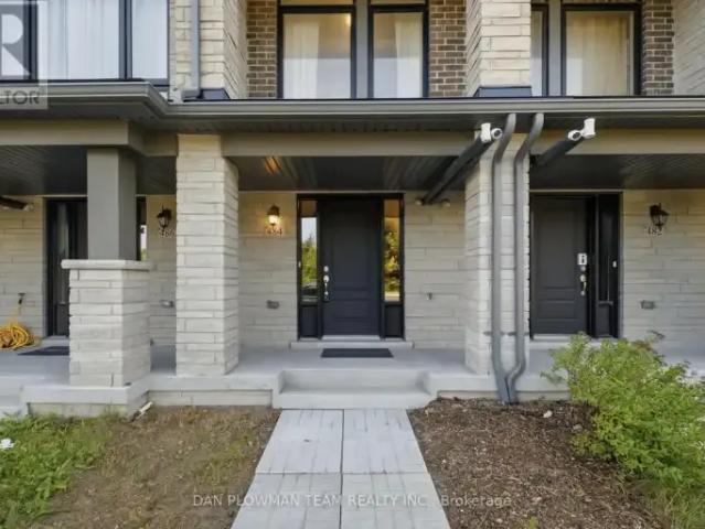 For Rent 3 Bedroom Townhouse Ajax ON DS105505990
