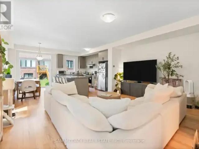For Rent 3 Bedroom Townhouse Burlington ON DS105135683