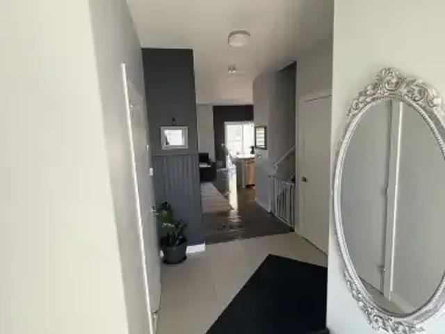For Rent 3 Bedroom Townhouse Beaumont AB DS105602094