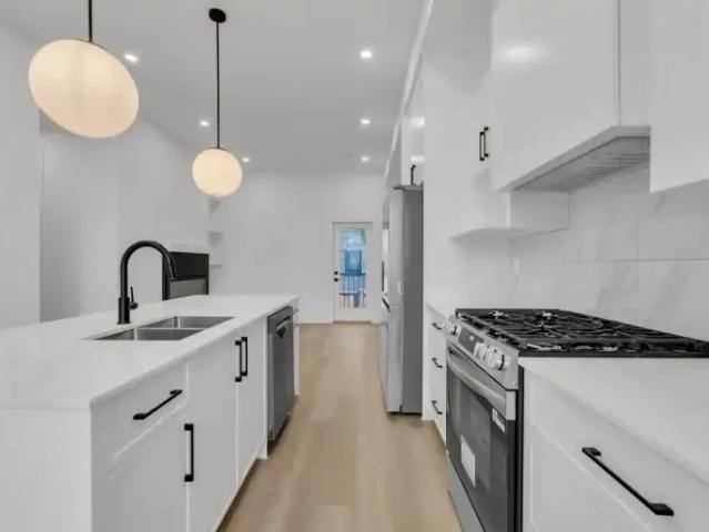 For Rent 3 Bedroom Townhouse Calgary AB DLS104401597