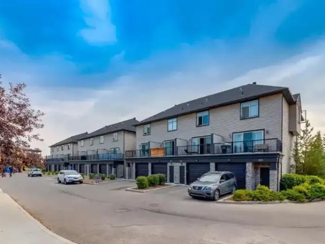 For Rent 3 Bedroom Townhouse Calgary AB DLS104563101