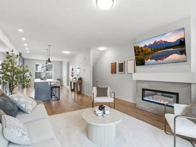 For Rent 3 Bedroom Townhouse Calgary AB DLS105654151