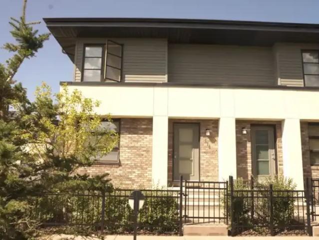 For Rent 3 Bedroom Townhouse Calgary AB DS103652799