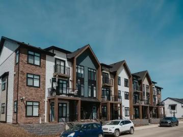 For Rent 3 Bedroom Townhouse Calgary AB DS103243519