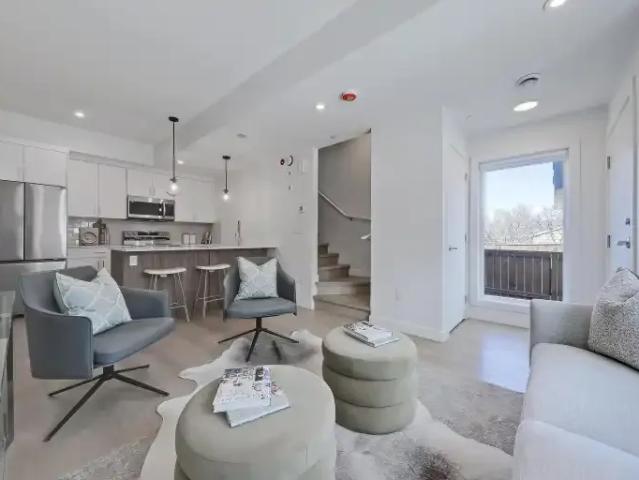 For Rent 3 Bedroom Townhouse Calgary AB DS104401490