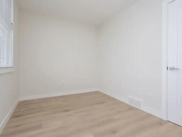 For Rent 3 Bedroom Townhouse Calgary AB DS104401690