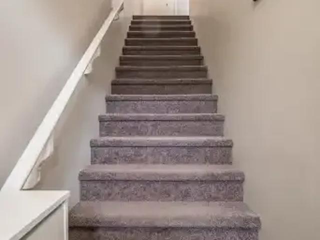 For Rent 3 Bedroom Townhouse Calgary AB DS104401379