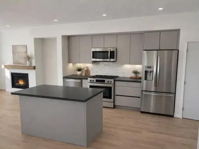 For Rent 3 Bedroom Townhouse Calgary AB DS104434133