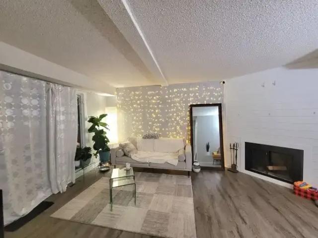 For Rent 3 Bedroom Townhouse Calgary AB DS104506797