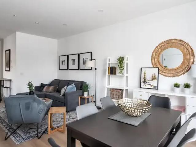 For Rent 3 Bedroom Townhouse Calgary AB DS104940794