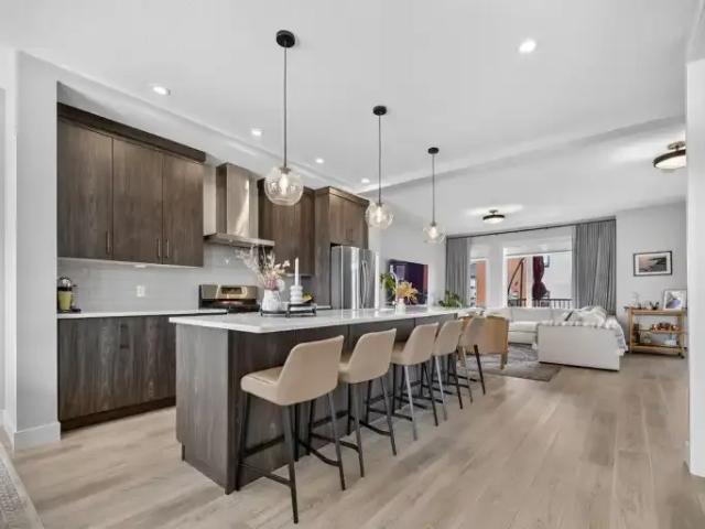 For Rent 3 Bedroom Townhouse Calgary AB DS104957583