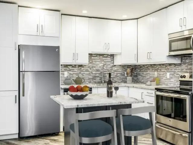 For Rent 3 Bedroom Townhouse Calgary AB DS104972436