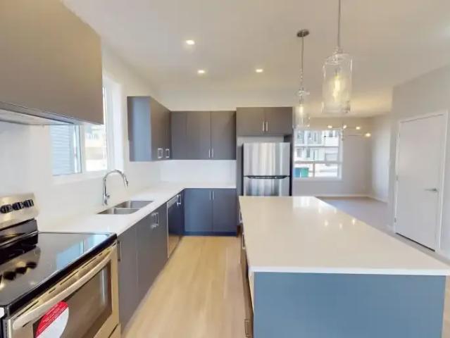 For Rent 3 Bedroom Townhouse Calgary AB DS105526002
