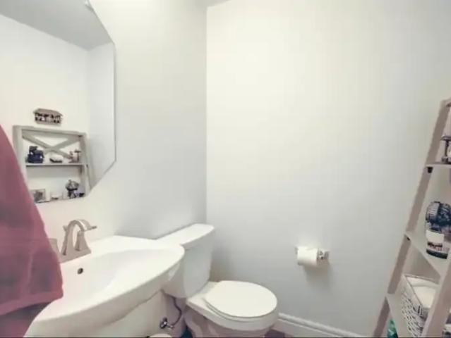For Rent 3 Bedroom Townhouse Calgary AB DS105526080