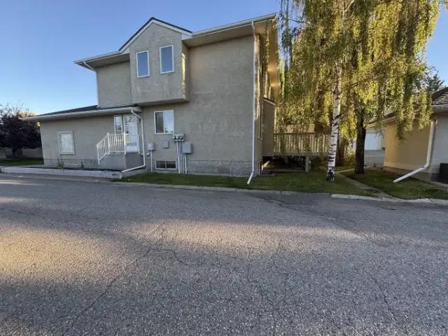 For Rent 3 Bedroom Townhouse Calgary AB DS105543337