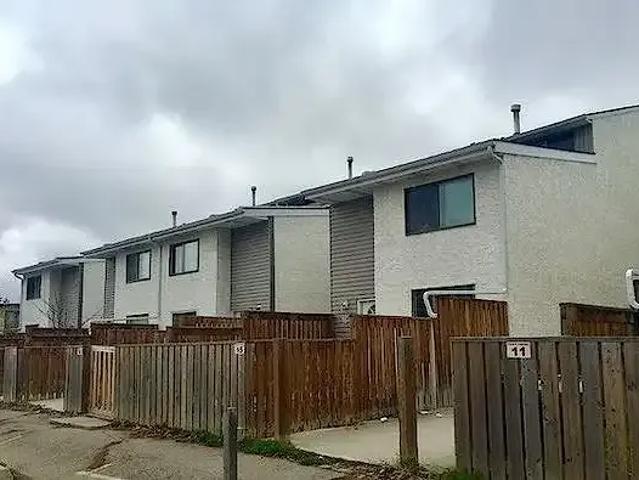 For Rent 3 Bedroom Townhouse Calgary AB DS105554495
