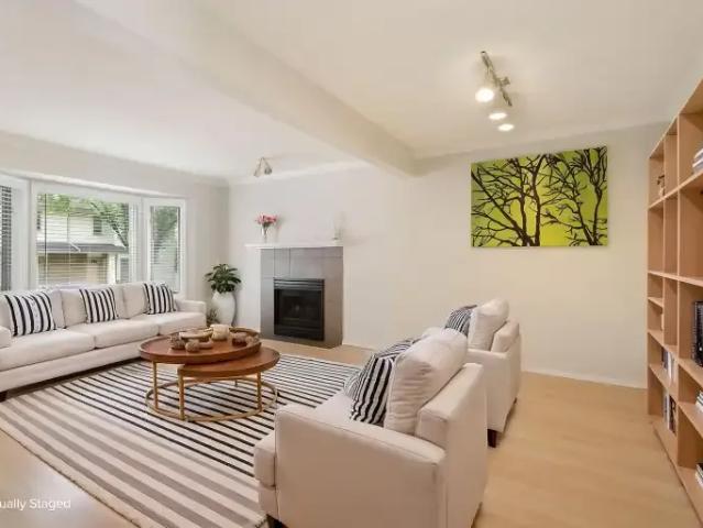 For Rent 3 Bedroom Townhouse Calgary AB DS105580994