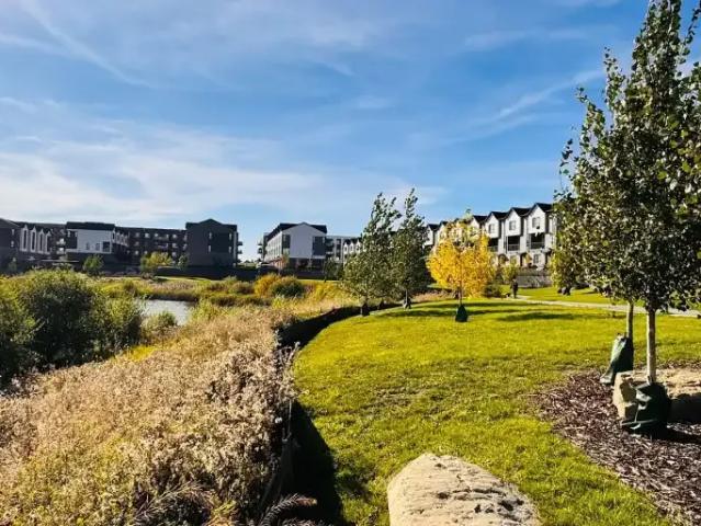 For Rent 3 Bedroom Townhouse Calgary AB DS105581038