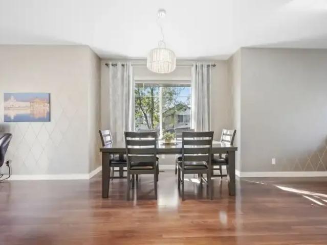 For Rent 3 Bedroom Townhouse Calgary AB DS105623653