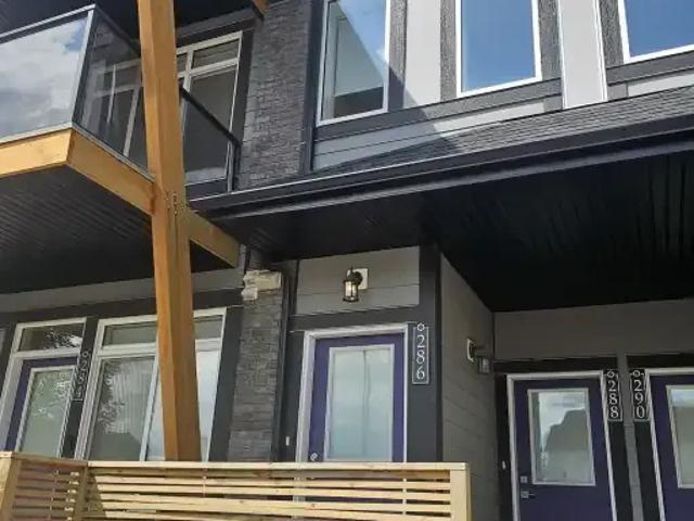 For Rent 3 Bedroom Townhouse Calgary AB DS105185835