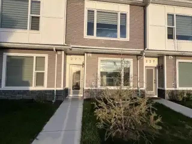 For Rent 3 Bedroom Townhouse Calgary AB DS105185932