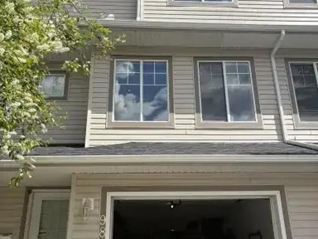 For Rent 3 Bedroom Townhouse Calgary AB DS105186028
