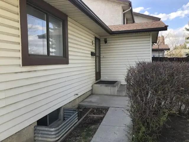 For Rent 3 Bedroom Townhouse Calgary AB DS106148486